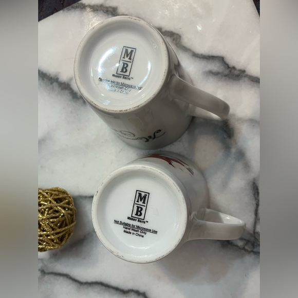 Lot Of 2 Vintage Merry Brite Porcelain MERRY CHRISTMAS Mugs: Santa • Reindeer - Picture 9 of 9